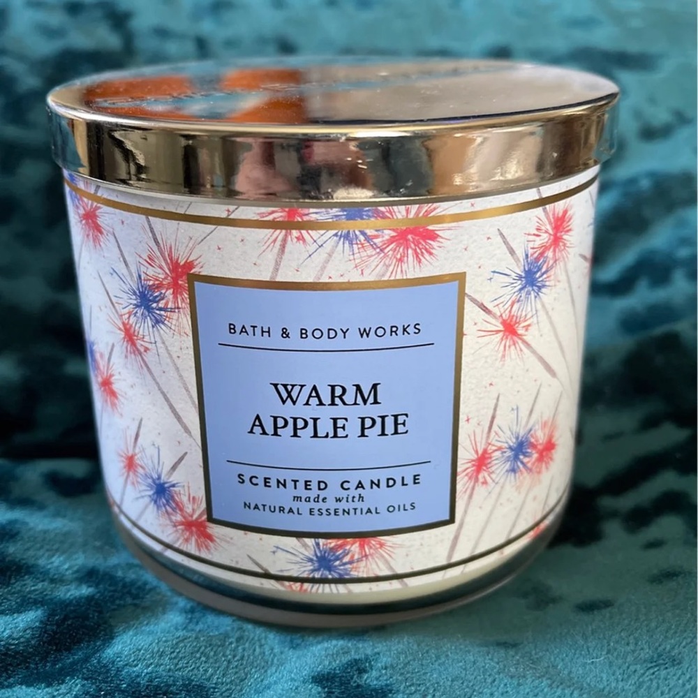 Bath and Body Works Candle Warm Apple Pie
